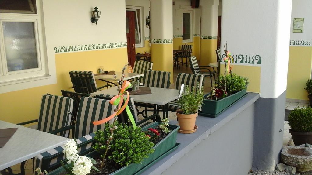 Gasthof Zum Goldenen Pflug Amstetten Zewnętrze zdjęcie