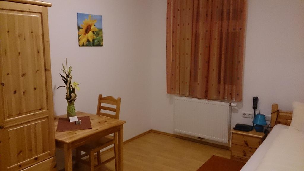 Gasthof Zum Goldenen Pflug Amstetten Pokój zdjęcie